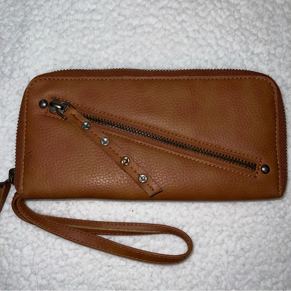 Free People Brown Distressed Vegan Leather Wallet Tan Color Zip Around Wristlet